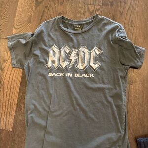 AC/DC Back in Black Gray T-Shirt retro brand LA